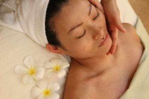Honua-Custom-Facial-90min-Honua-Therapeutic-Massage