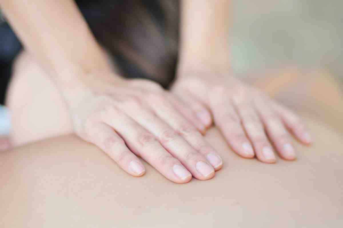 Traditional-Lomi-Lomi-Massage-Prayer-Aloha-Honua-Therapeutic-Massage